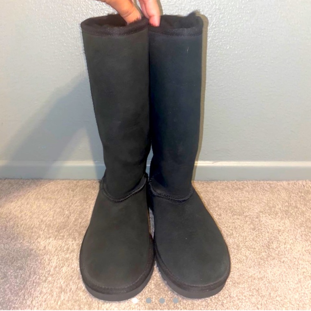 BLACK TALL NEVER WORN UGG BOOTS